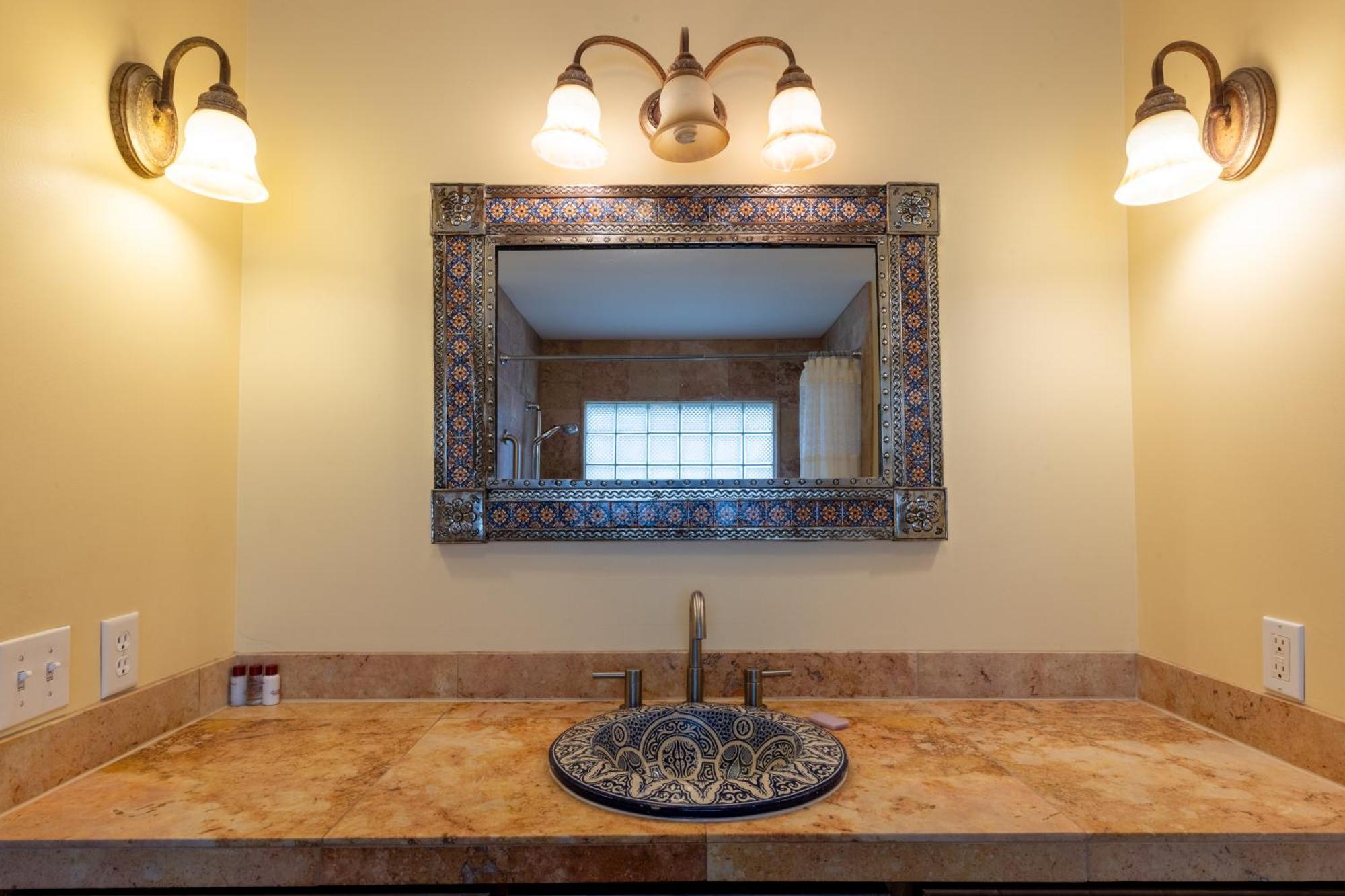 فارمنغتون، كونيتيكت Casa Blanca Inn And Suites المظهر الخارجي الصورة