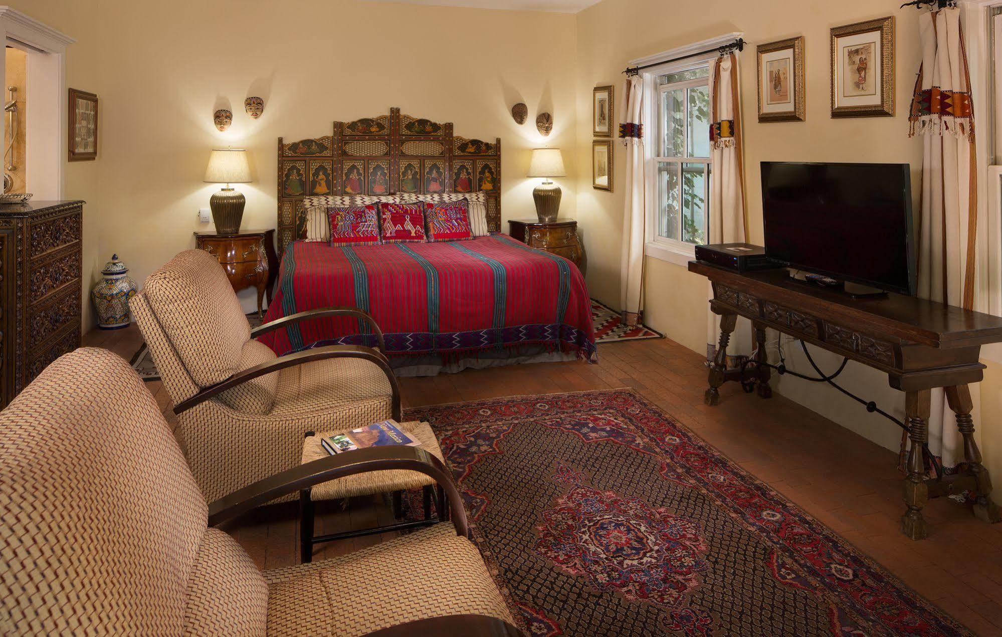 فارمنغتون، كونيتيكت Casa Blanca Inn And Suites المظهر الخارجي الصورة