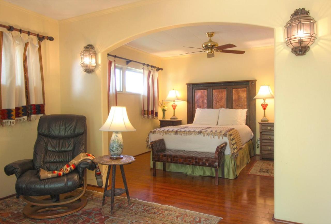 فارمنغتون، كونيتيكت Casa Blanca Inn And Suites المظهر الخارجي الصورة