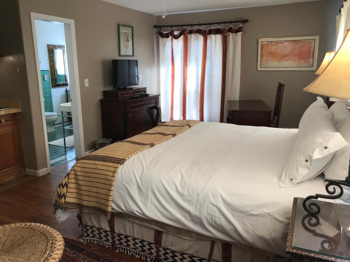 فارمنغتون، كونيتيكت Casa Blanca Inn And Suites المظهر الخارجي الصورة