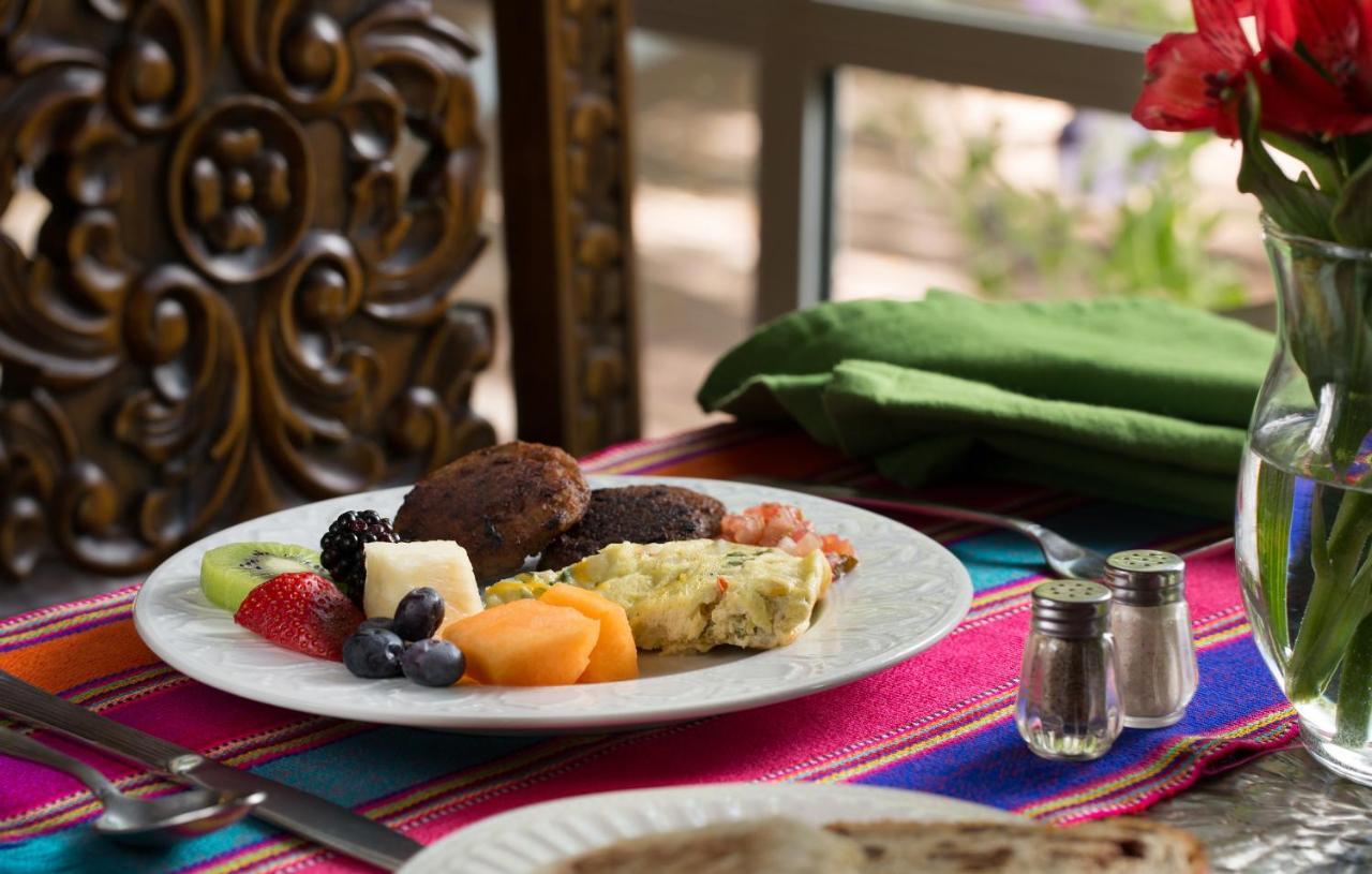 فارمنغتون، كونيتيكت Casa Blanca Inn And Suites المظهر الخارجي الصورة