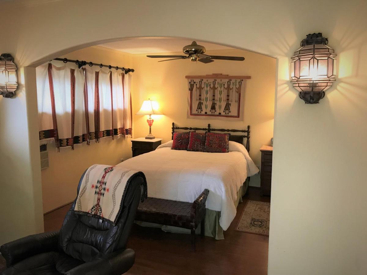 فارمنغتون، كونيتيكت Casa Blanca Inn And Suites المظهر الخارجي الصورة
